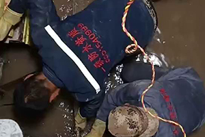 娄底电梯井堵漏施工视频